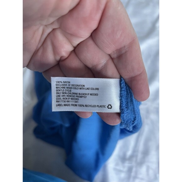 Lilly Pulitzer For Target NWT Swim Cover Size M Blue Embroidered Pool Beach - Picture 9 of 9